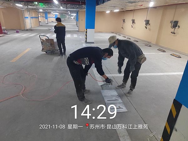 蘇州專業道路畫線公司,蘇州公路劃線專業公司?