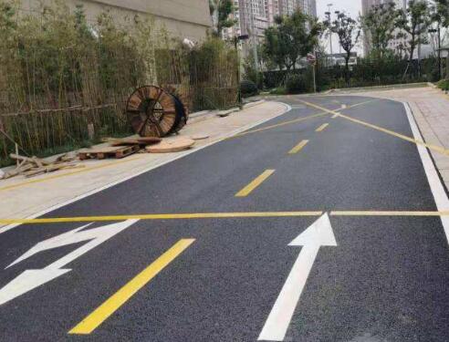 蘇州小區(qū)道路劃線哪家好？推薦江蘇中穎