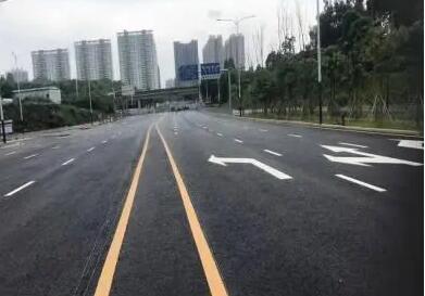 蘇州道路劃線分析，可變車道是什么意思？可變導(dǎo)向車道是可變車道嗎？