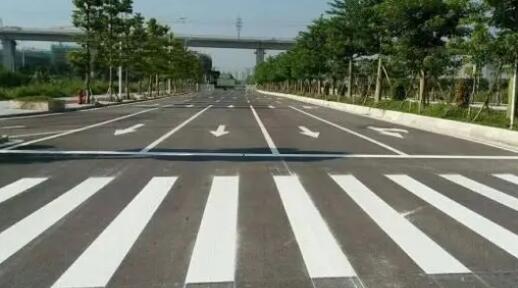 蘇州道路劃線施工后怎樣對地坪進行保養(yǎng)？